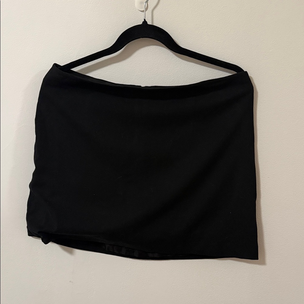 H&M Classic Black Mini Skirt